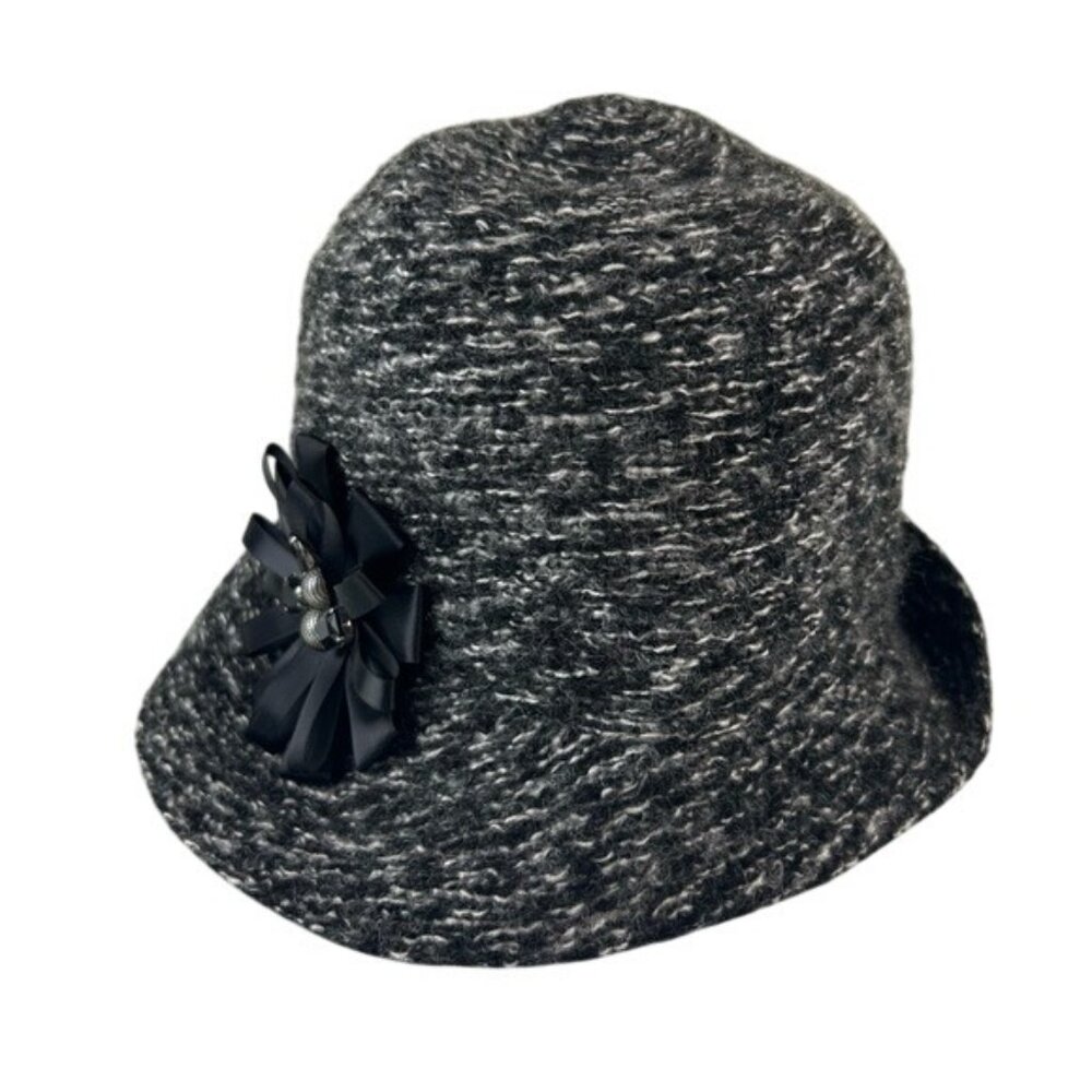 Cynthia Rowley Black & White Hat, One Size Ribbon Flower Detail